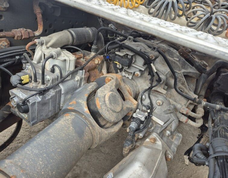 MERCEDES BENZ AROCS 3345S